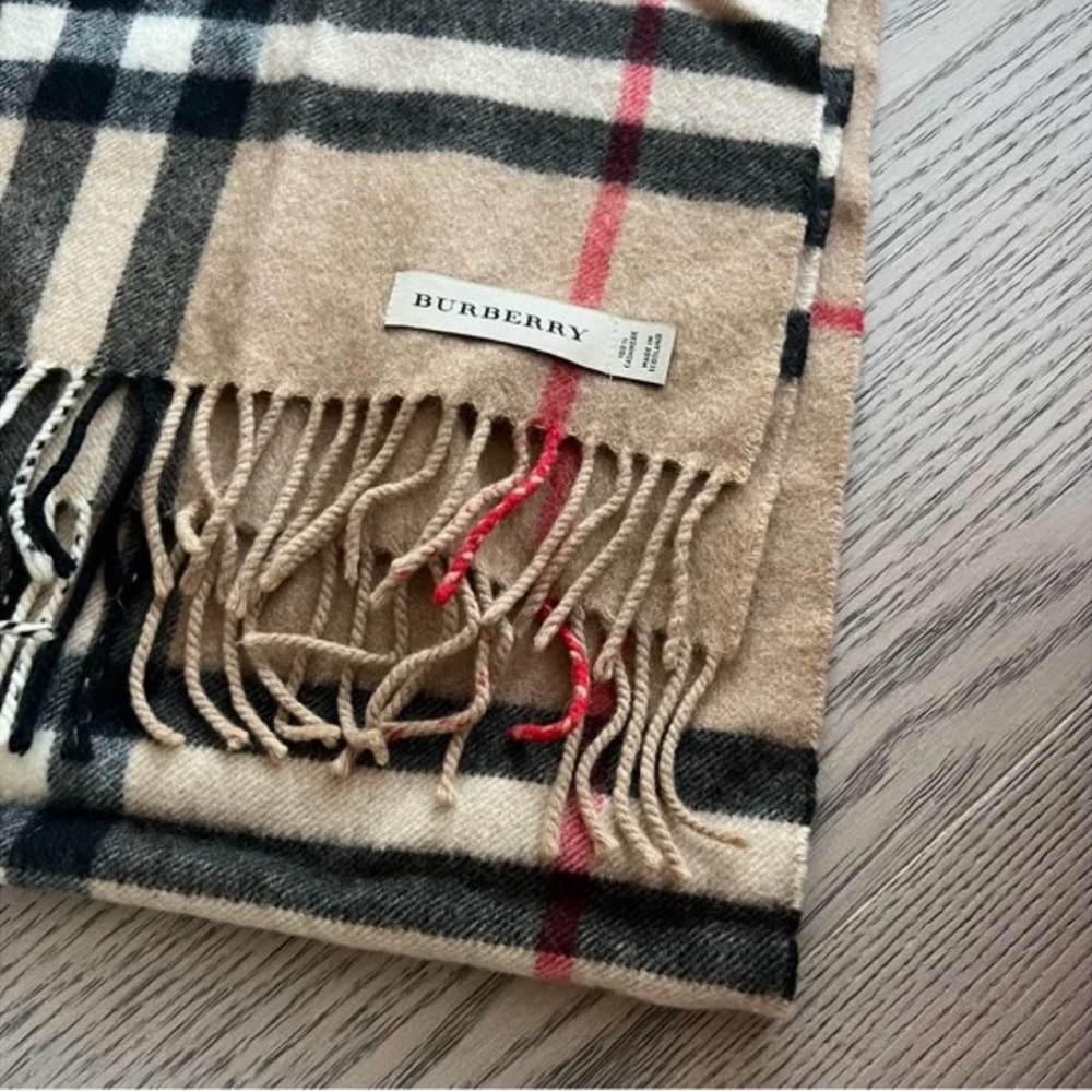 Burberry Classic Scarf